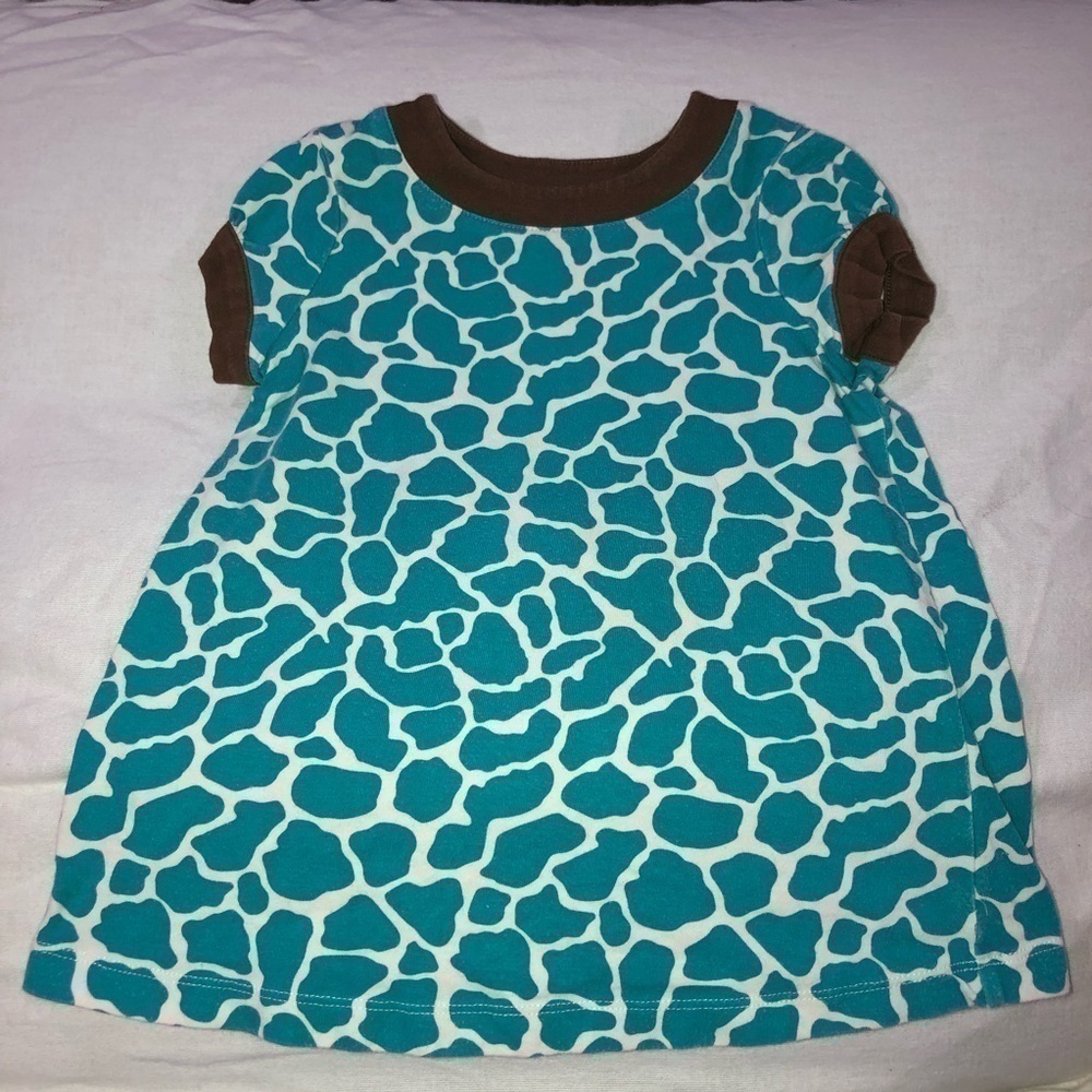 5/$25 Toddler girls 2T short sleeve shirt. Brown and blue animal print